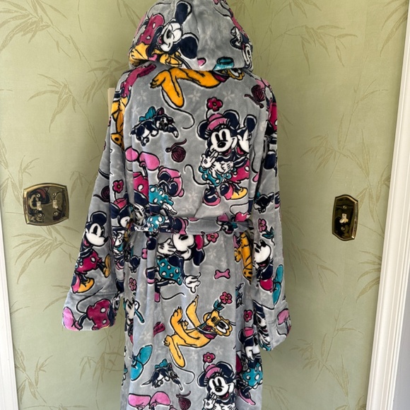 VERA BRADLEY DISNEY HOODED FLEECE ROBE:NWT MICKEY MOUSE FAMILY FUN L/XL - Picture 10 of 15